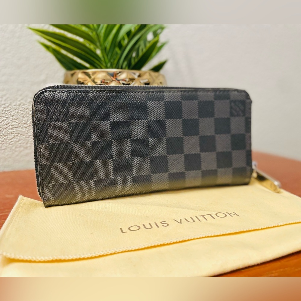 LOUIS VUITTON Damier Graphite Large Zippy Wallet 💯 AUTHENTIC